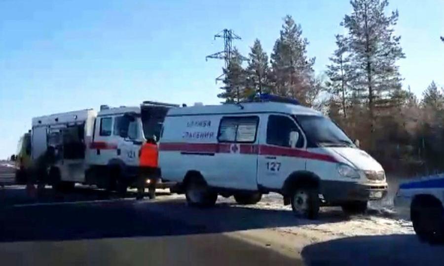 В ДТП на Северодвинской трассе в районе Рикасихи пострадали 2 человека