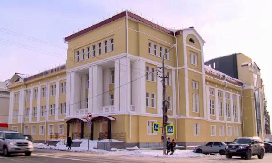 Глава региона побывал с экскурсией в обновлённом здании Архангельского театра кукол